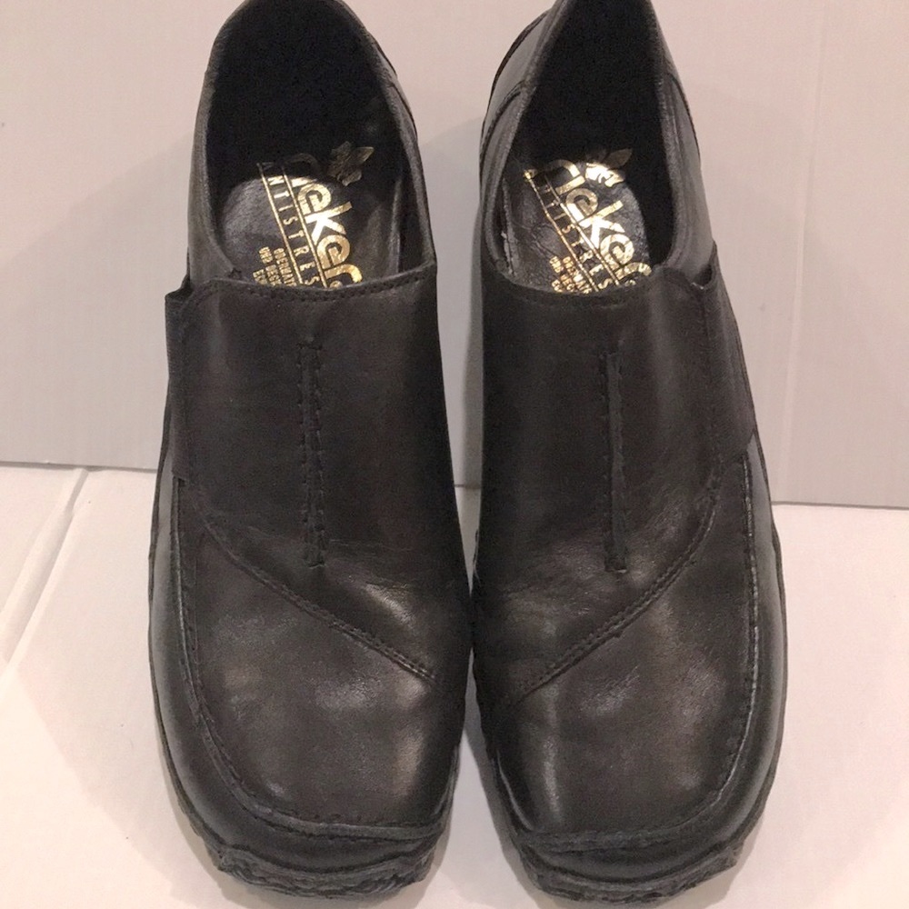 New Women’s Rieker AntiStress Slip on Black Leather comfort Shoes size 11